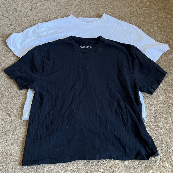 Abercrombie & Fitch Soft Essentials T-shirts - Picture 2 of 4